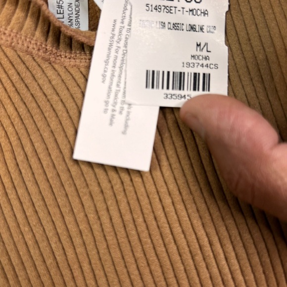 NWT Akira Tan Round Neck Cropped Sleeveless Tank M/L A020824 - Picture 2 of 5